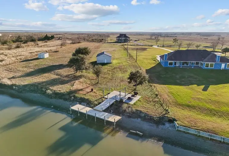 9850 S Redfish Drive, Hitchcock, TX 77563 - Image #1