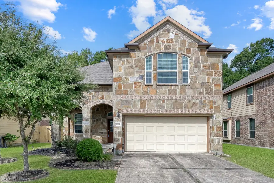 6707 Hunters Creek Lane, Baytown, TX 77521 - #2