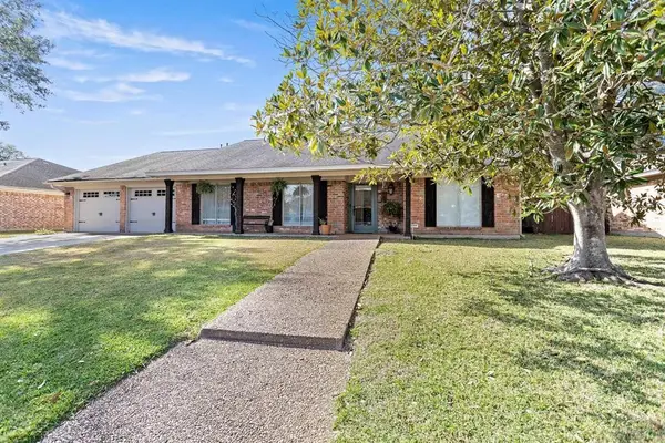 865 Nantucket Drive, Beaumont, TX 77706