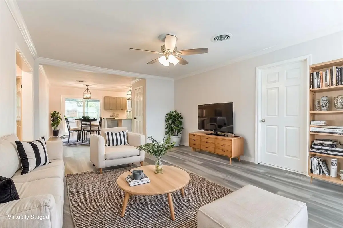 1309 W Lang Street, Alvin, TX 77511 - #1