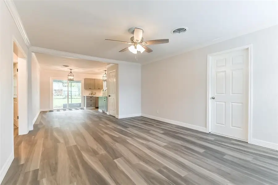 1309 W Lang Street, Alvin, TX 77511 - #2