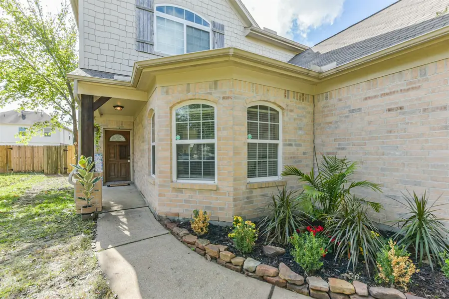 1810 Sun Point Court, Humble, TX 77396 - Image #2