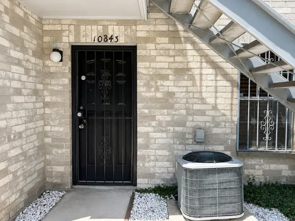 10843 Braes Bend Drive, Houston, TX 77071