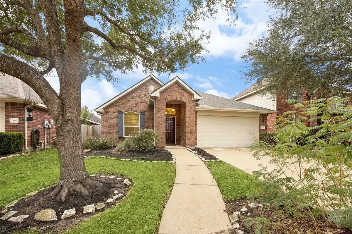 7027 Thistlewood Park Court, Katy, TX 77494 - Image #1