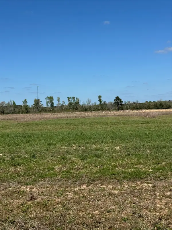 284 County Road 2278, Cleveland, TX 77327