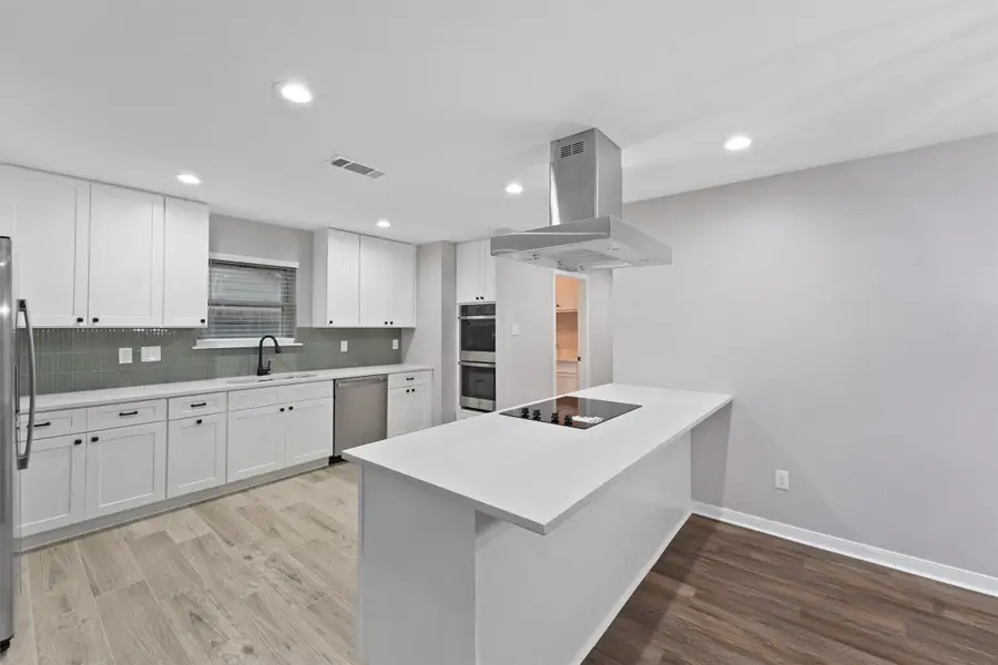 714 Golden Bear Lane, Kingwood, TX 77339 - Image #2