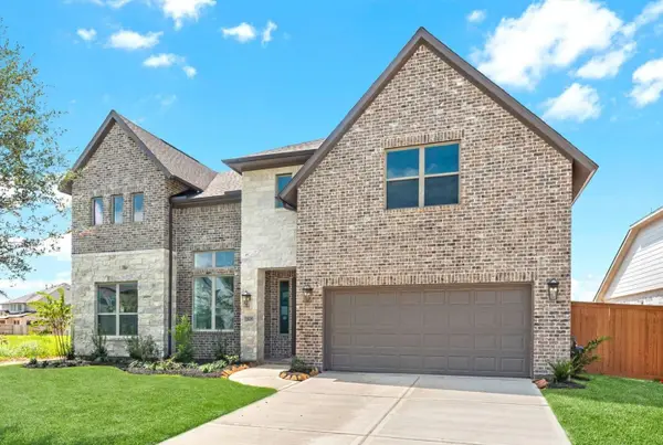 2805 Nova Beach Drive, Texas City, TX 77568