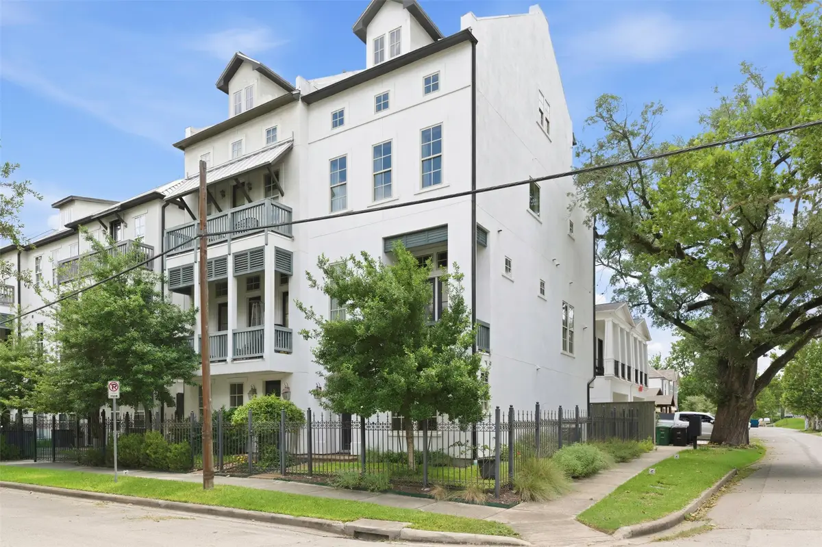 2702 Cortlandt Street, Houston, TX 77008 - #1