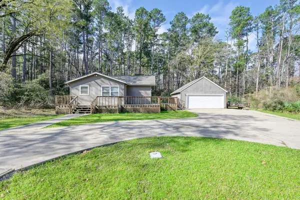 6 Forest Hollow, Trinity, TX 75862