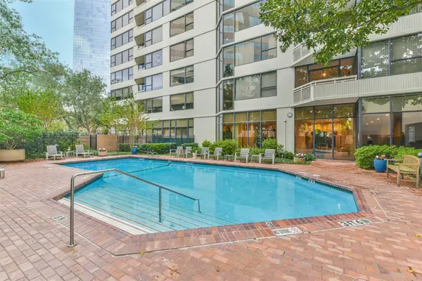 15 Greenway Plaza #5C, Houston, TX 77046