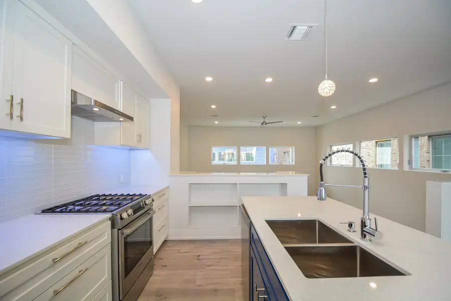 1905 Oakdale Street, Houston, TX 77004 - #2