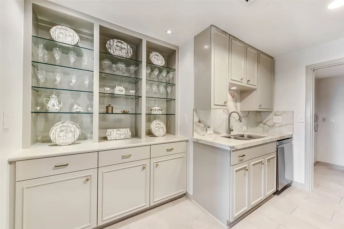 5100 San Felipe Street #164, Houston, TX 77056 - #1