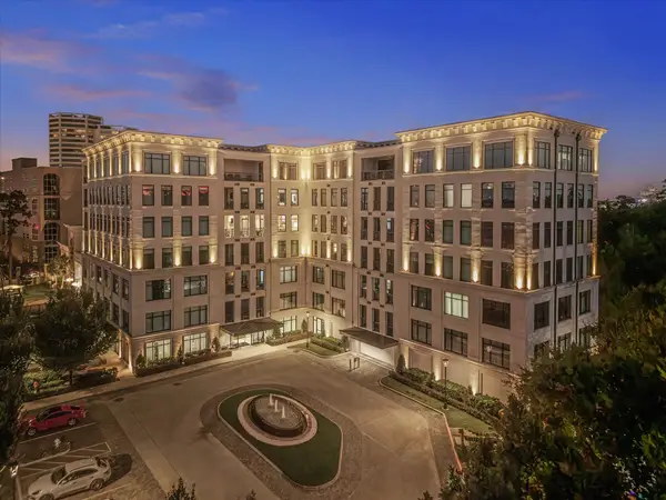 6017 Memorial Drive #505, Houston, TX 77007