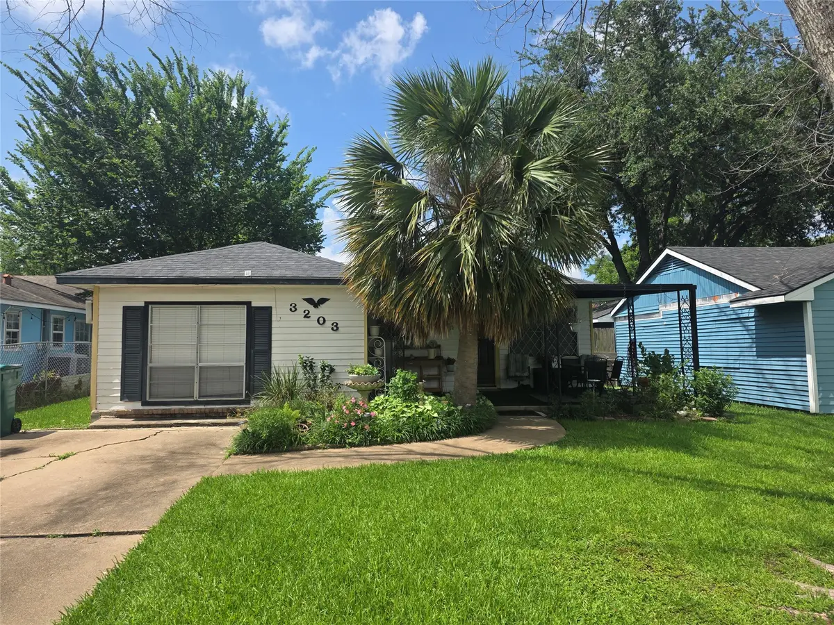 3203 Washington Street, Pasadena, TX 77503 - #1