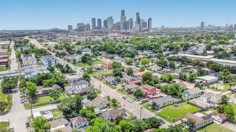 2020 Elysian Street, Houston, TX 77026 - #2