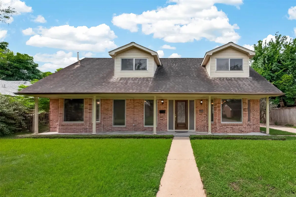 4305 Goldfinch Street, Houston, TX 77035 - #1