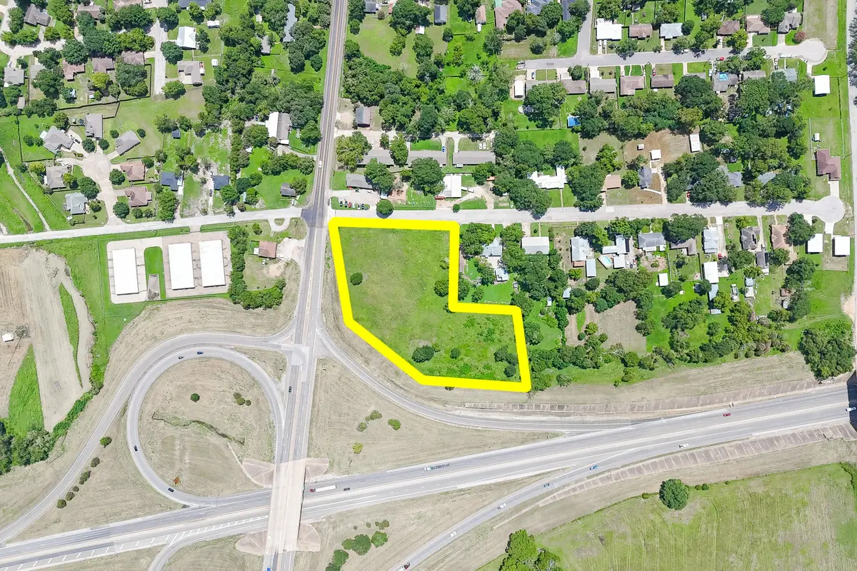 102 S Dixie Street, Brenham, TX 77833 - #1