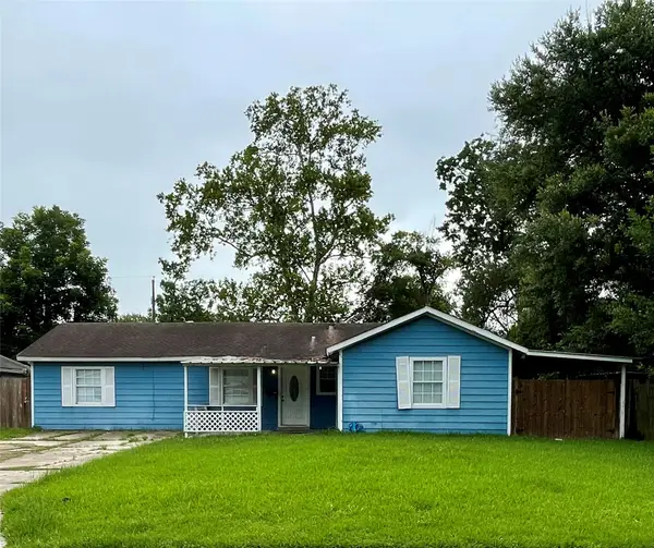 10823 Eddyrock Street, Houston, TX 77089