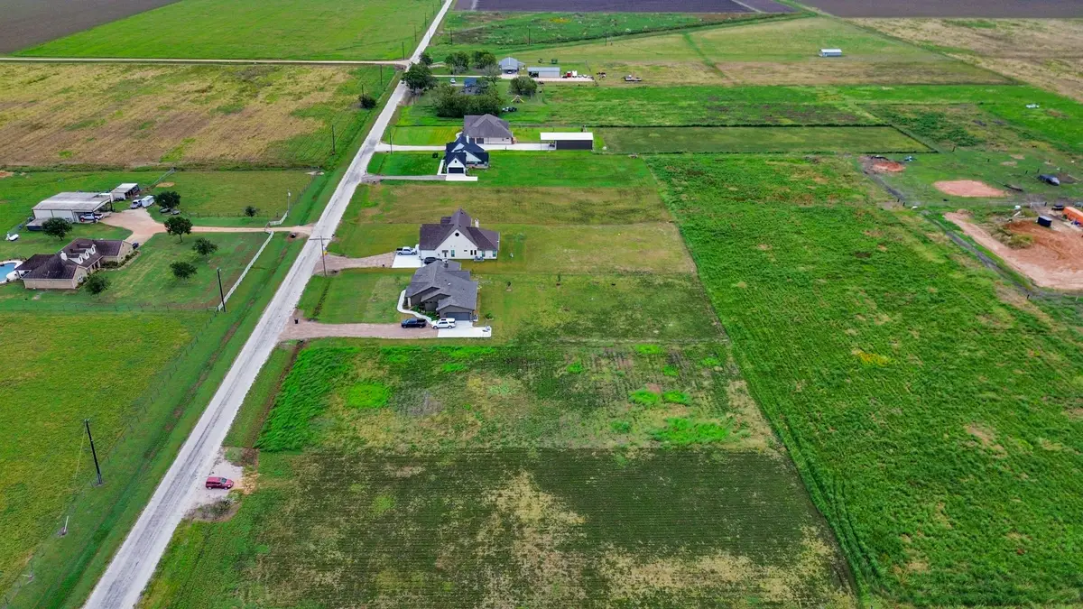 15700 Country Road 268, East Bernard, TX 77435 - #1