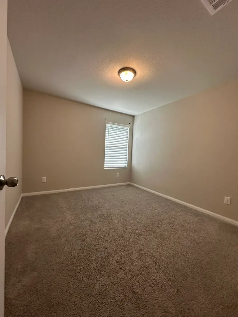 627 W Live Oak Street, Angleton, TX 77515 - #3