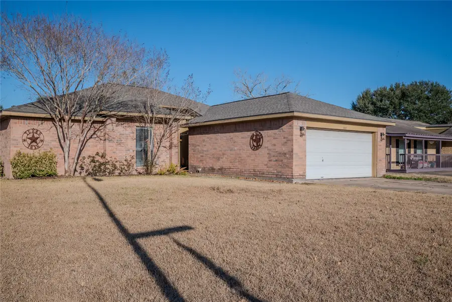 1805 Willow Bend Road, Wharton, TX 77488 - #2