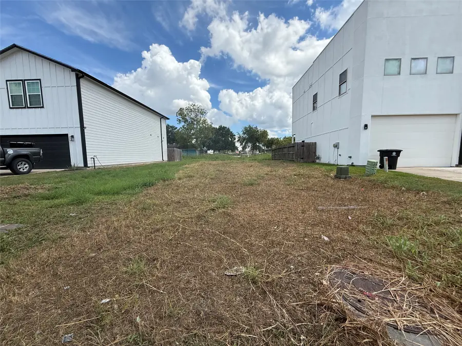 9733 Fabiola Drive, Houston, TX 77075 - #3