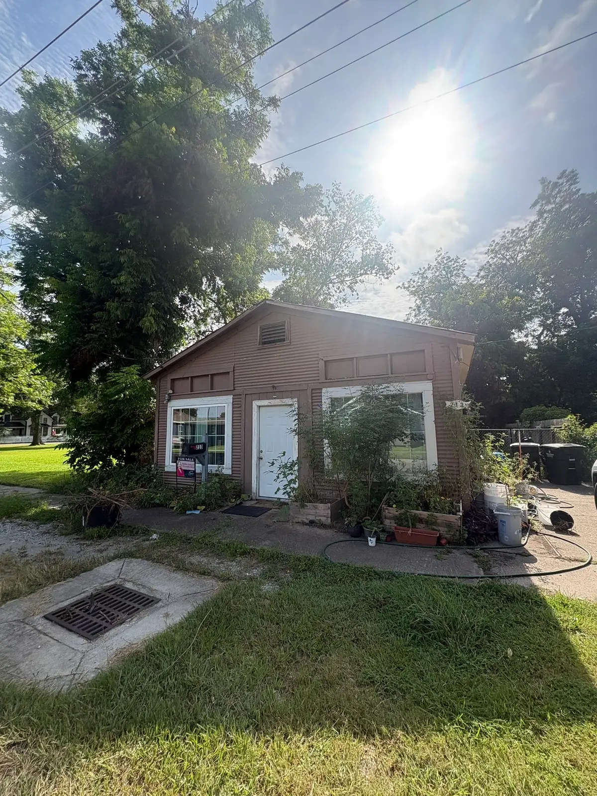 213 S Hill Street, Alvin, TX 77511 - #1