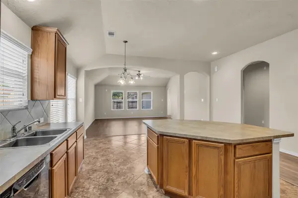 21830 Saragosa Pond Lane, Spring, TX 77379