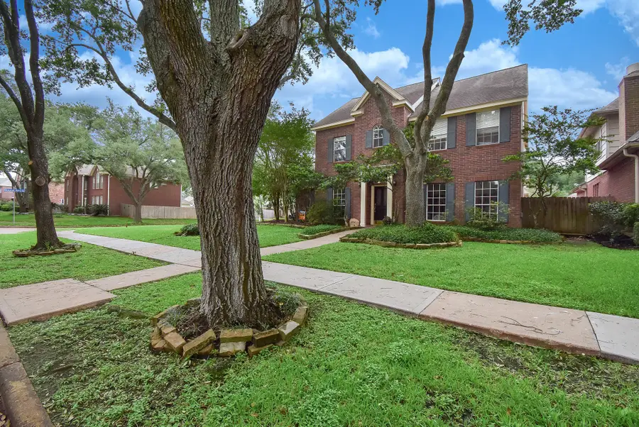 1003 Clarenda Falls Drive, Sugar Land, TX 77479 - #2