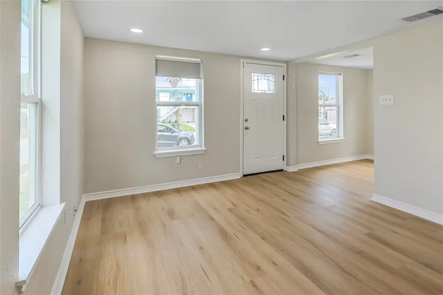 5919 Avenue R, Galveston, TX 77551 - Image #2