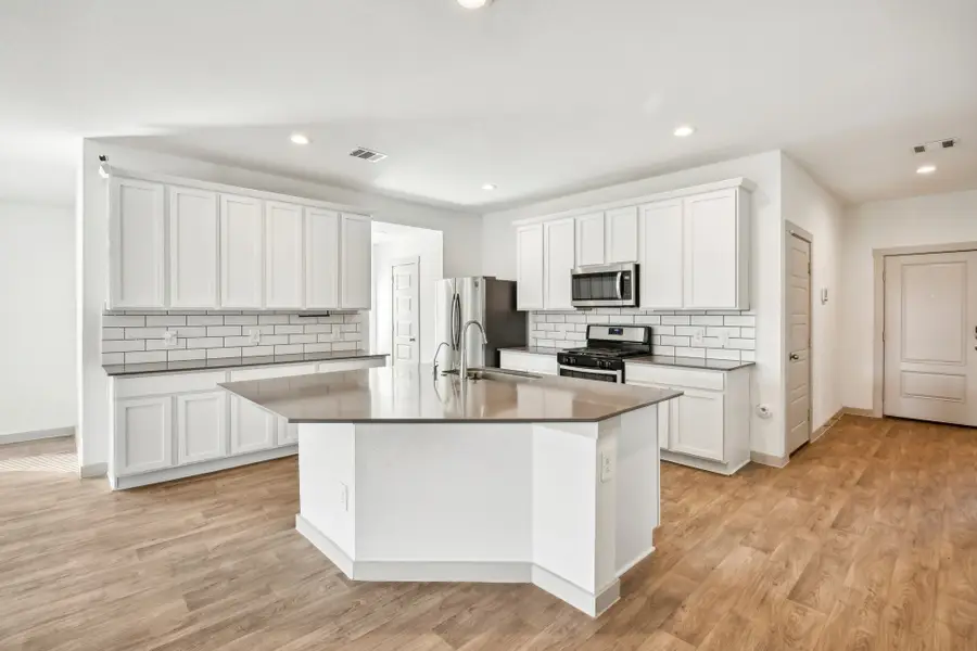 8011 House Bank Lane, Rosharon, TX 77583 - Image #2