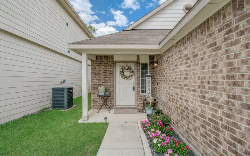25416 Grotto Falls Lane, Porter, TX 77365 - Image #2