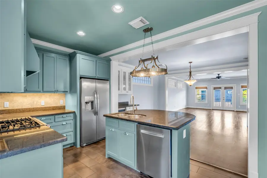 236 E Woodland Street, Houston, TX 77009 - #2