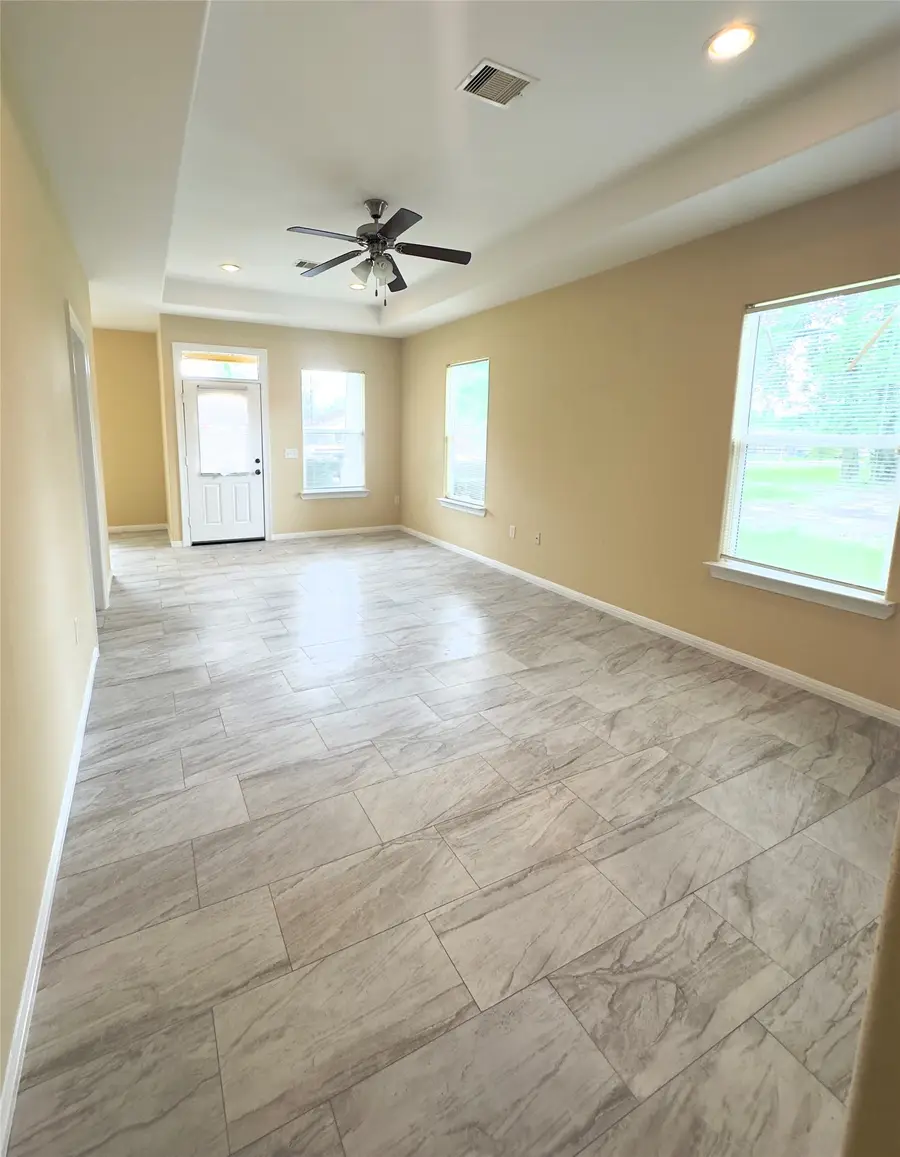 1040 Trinidad Street, Beaumont, TX 77703 - #2