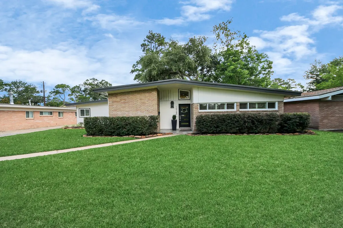 10150 Brinwood Drive, Houston, TX 77043 - Image #1