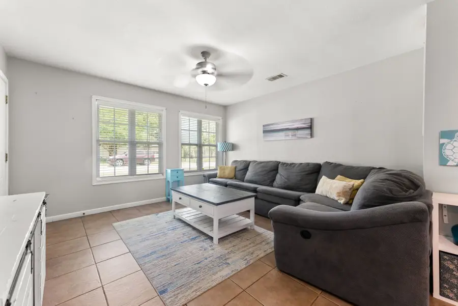 123 Bonita Avenue, Galveston, TX 77550 - #2