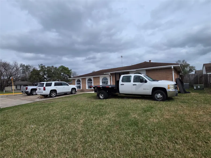 830 Hollycrest Drive, Channelview, TX 77530 - #3