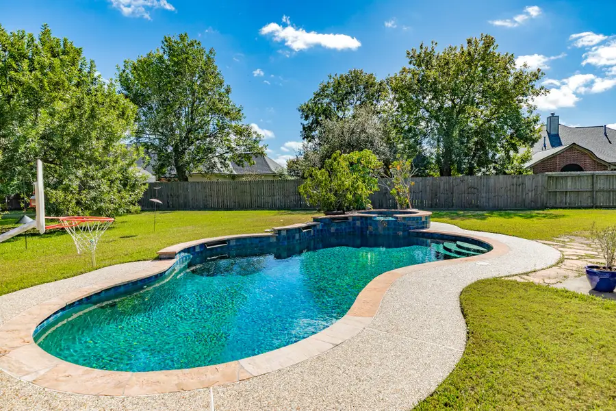 55 Mandevilla Court, Lake Jackson, TX 77566 - #3