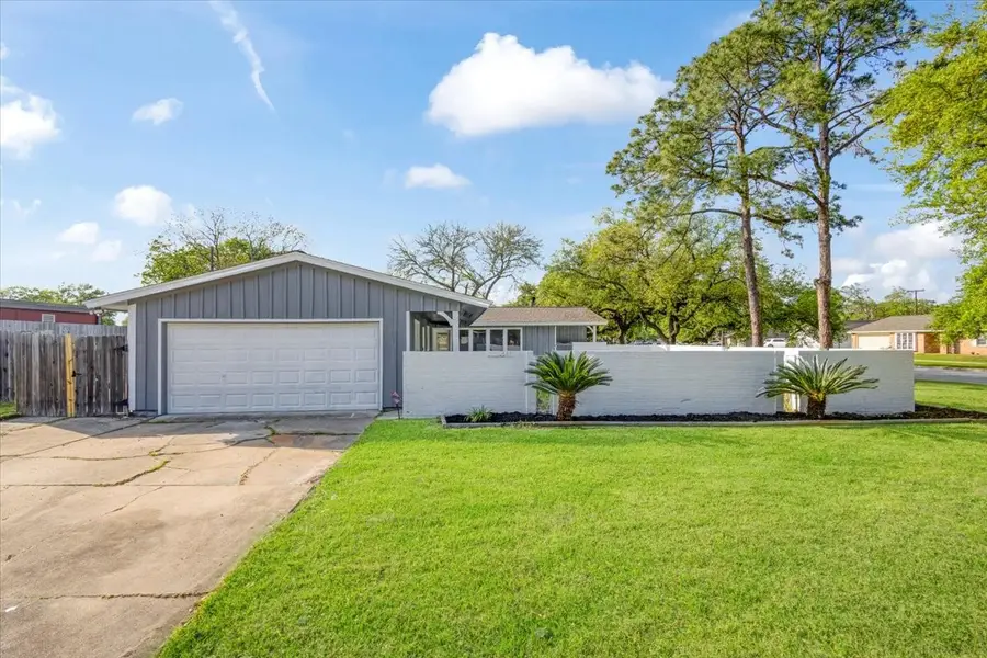3426 Valley Brook Drive, La Porte, TX 77571 - #2