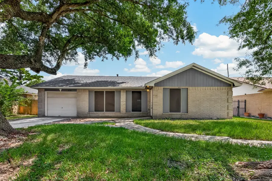 2714 S Brompton Drive, Pearland, TX 77584 - #3