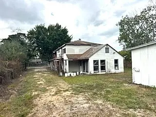 207 S 5th Street, Highlands, TX 77562 - Image #1