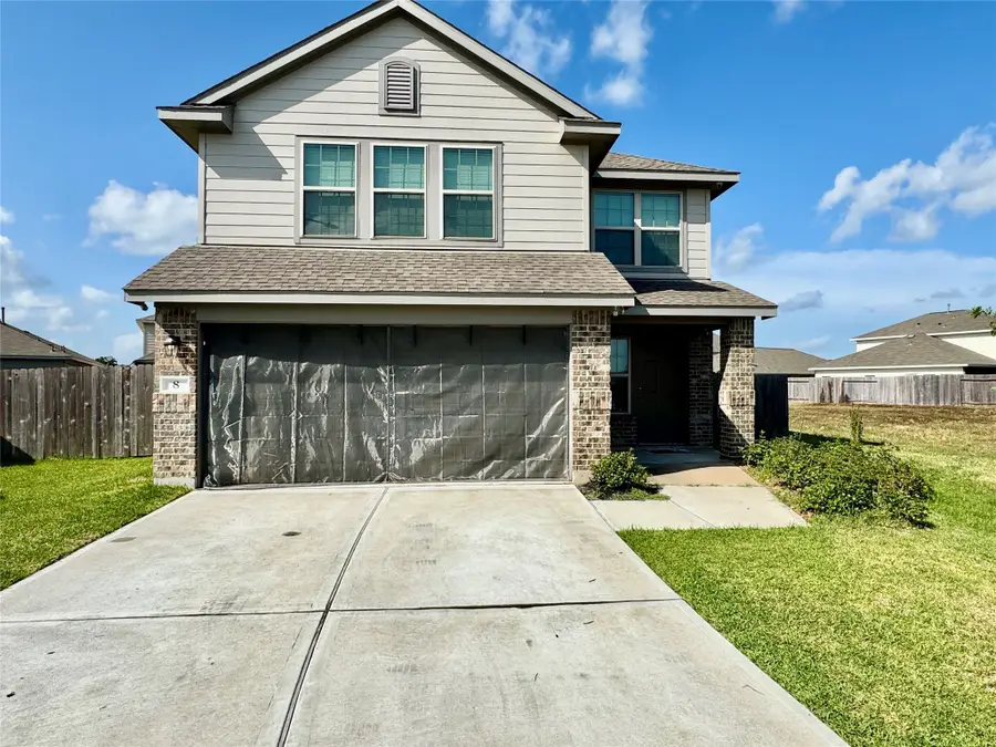 8 Riverwood Circle Court, Angleton, TX 77515 - Image #3