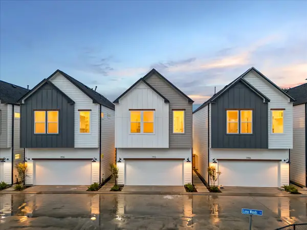 1910 Luna Woods Lane, Houston, TX 77055