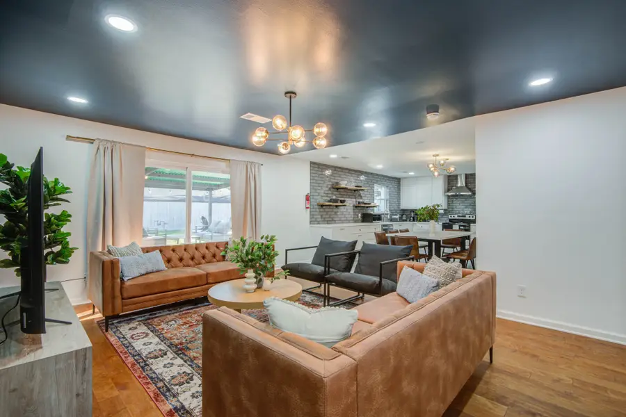 9515 Meadowglen Lane, Houston, TX 77063 - #2