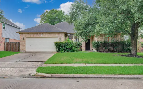 7107 Trimstone Drive, Pasadena, TX 77505