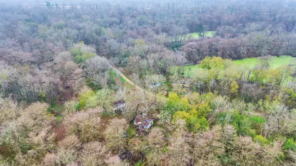 219 River Road, Dayton, TX 77535