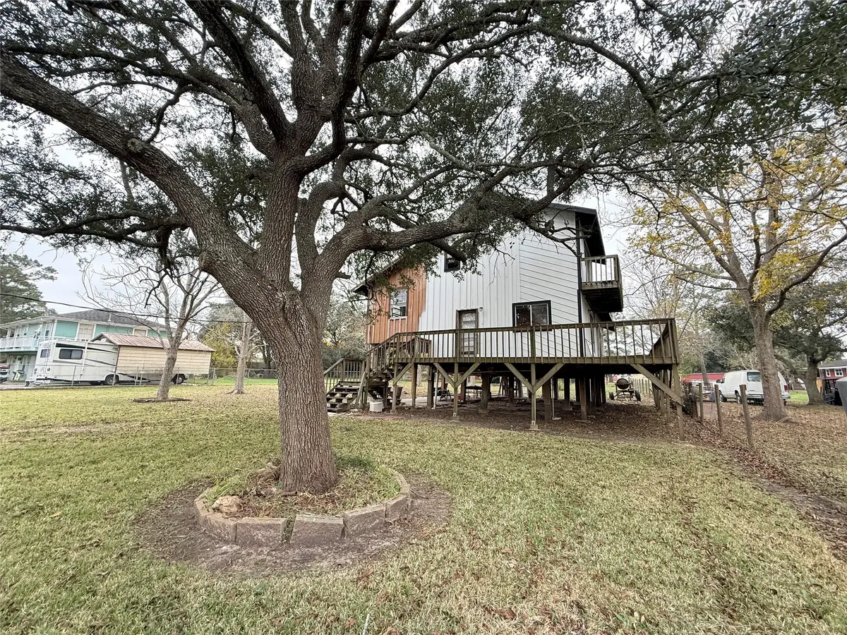 2806 Pearl Street, Liverpool, TX 77577 - Image #1