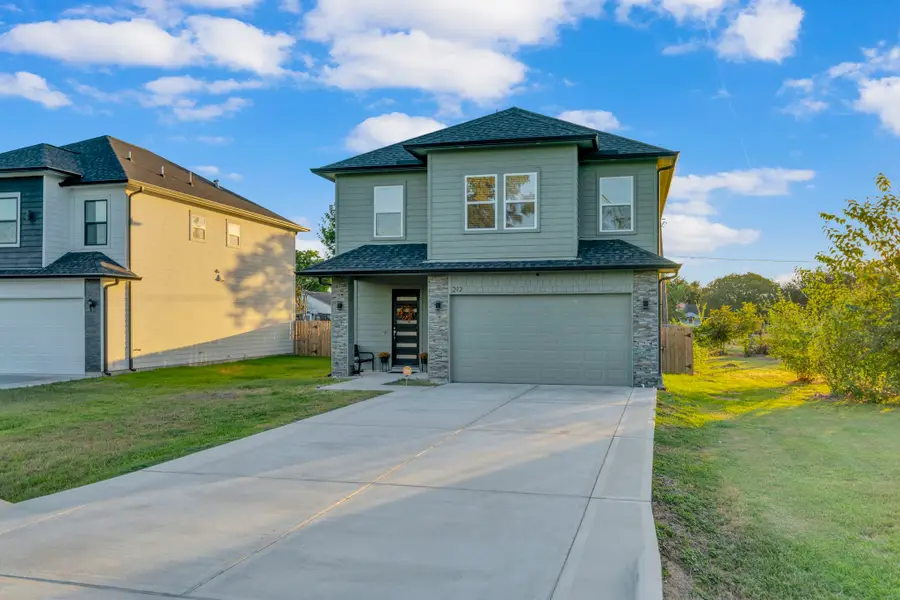 212 S Lobit Street, La Porte, TX 77571 - #3