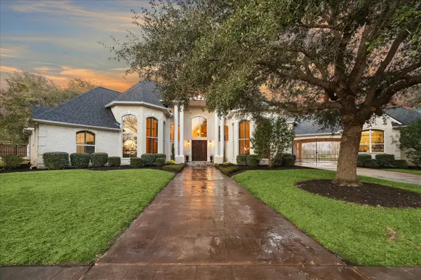 7843 Lakebrook Drive, Missouri City, TX 77459