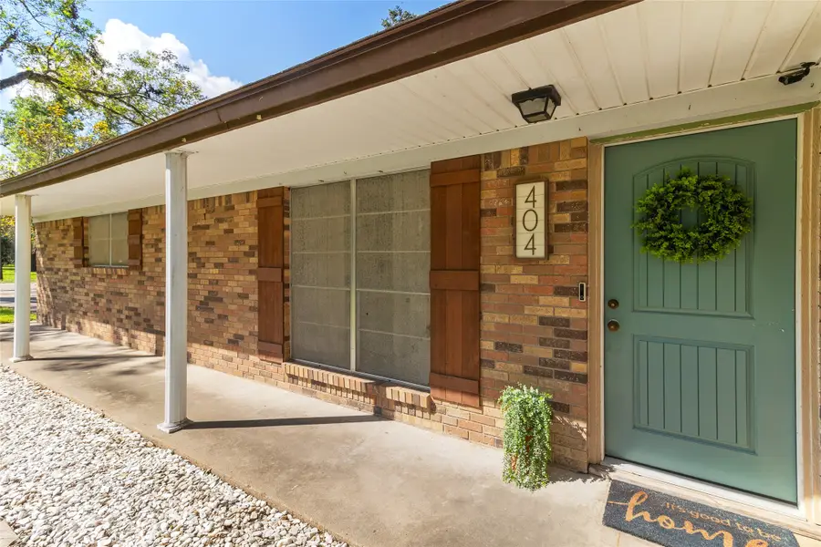 404 S 14th Street, West Columbia, TX 77486 - #3